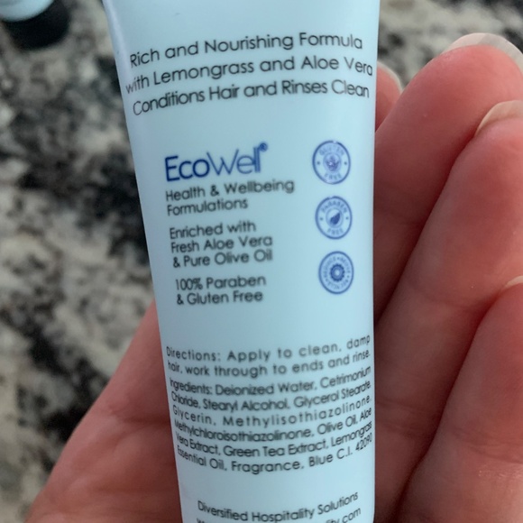 10 Bottles of H2O Therapy Conditioner - Picture 2 of 2